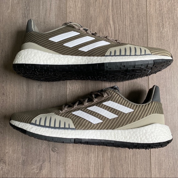 NWT Adidas Pulseboost HD Winter Mens Shoes - Picture 8 of 8